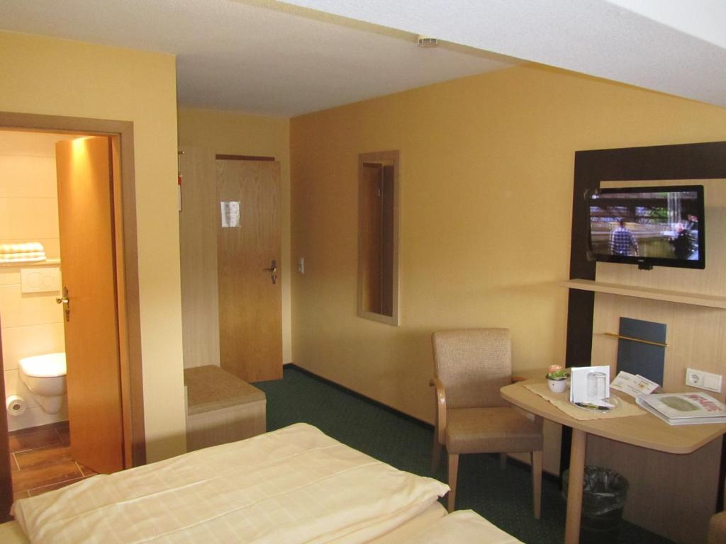 Hotel Weinhaus Berg Bremm Habitación foto