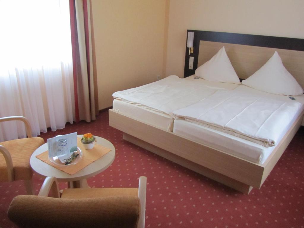 Hotel Weinhaus Berg Bremm Habitación foto